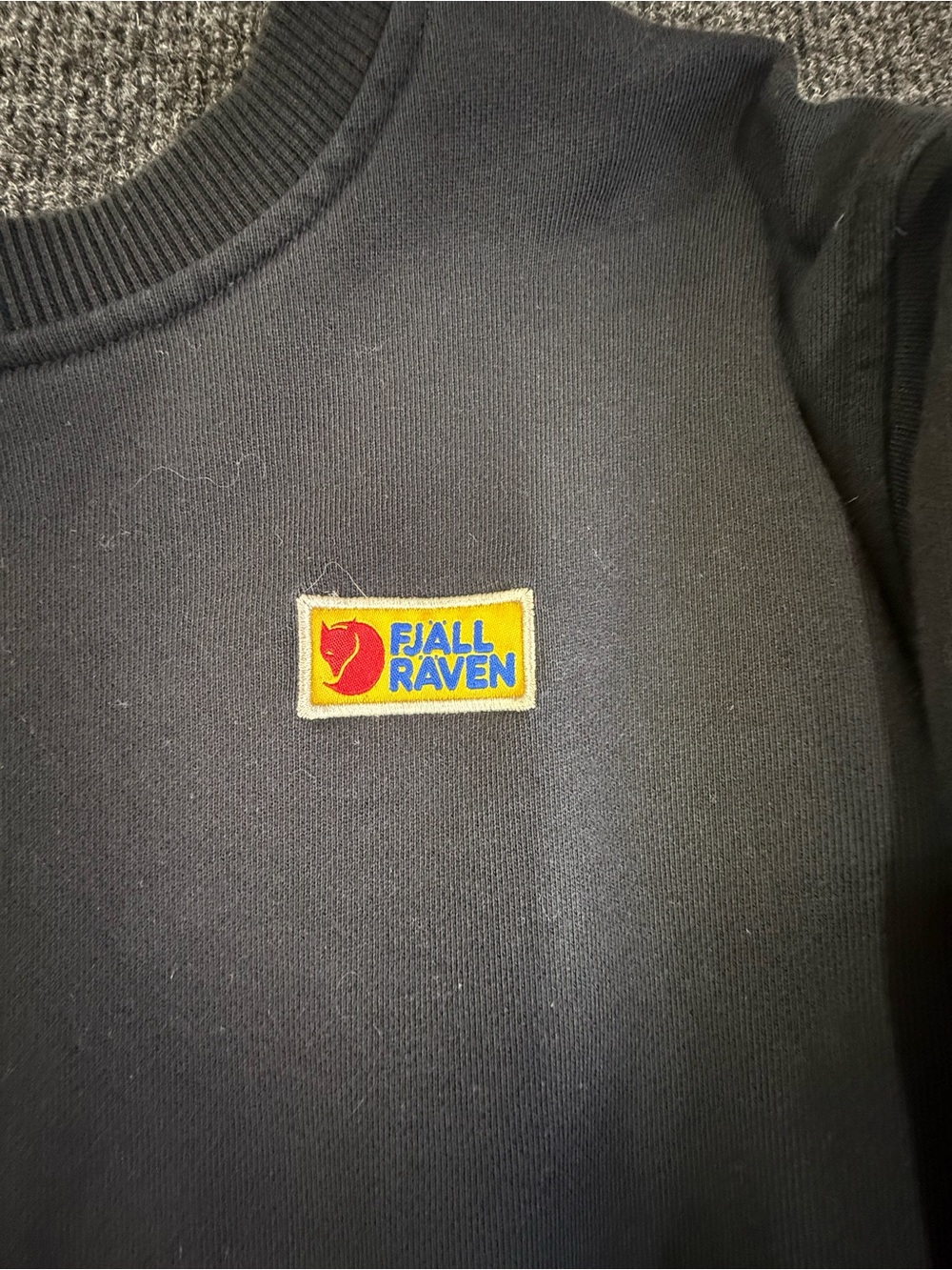 Fjallraven Black Crewneck Sweatshirt with Small Logo Patch Womens medium - Picture 4 of 8